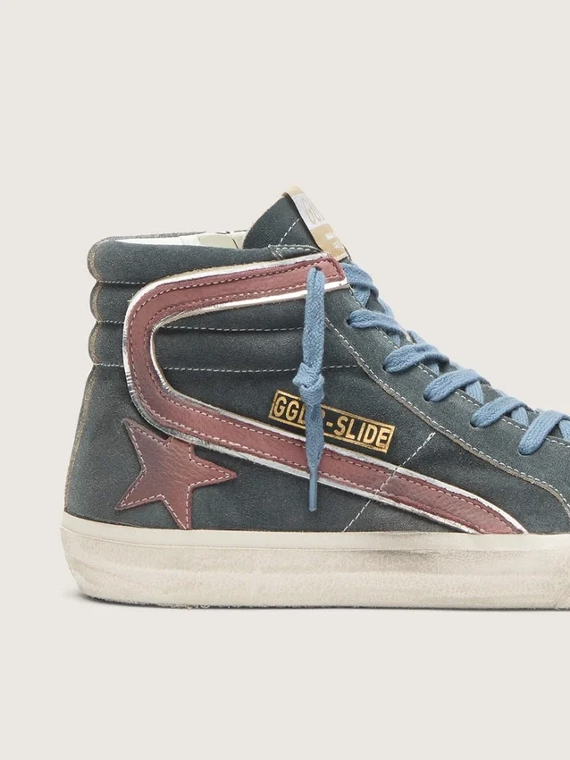 Slide para hombre de gamuza gris con estrella y detalle de nubuck marrón