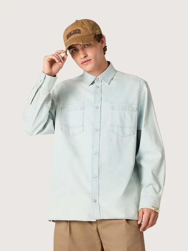 Sobrecamiseta para hombre en denim azul claro