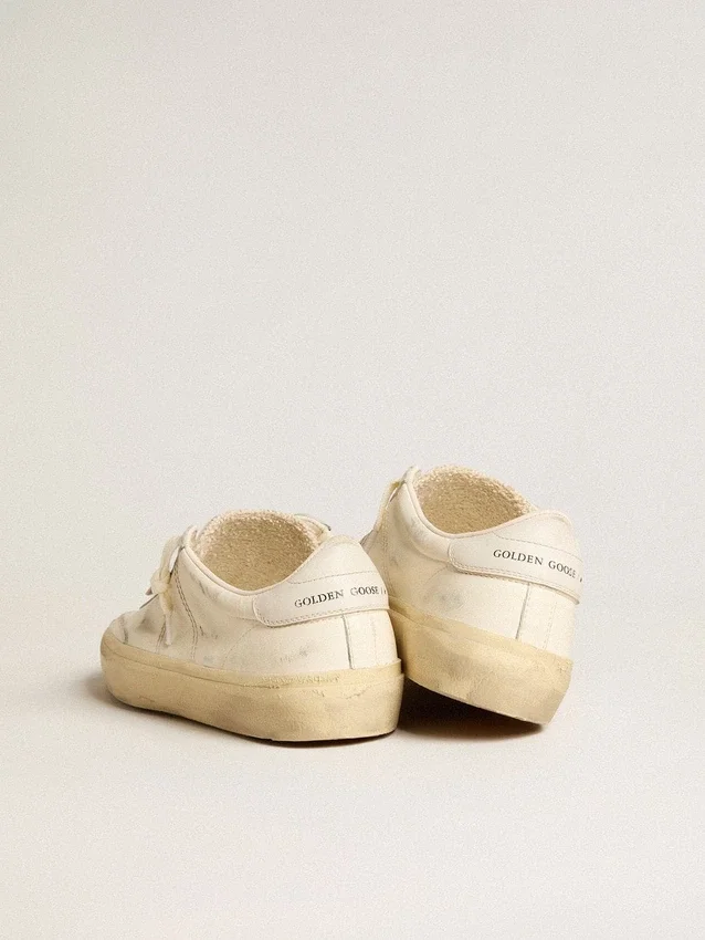 Soul Star en piel napa blanca con estrella de piel blanca