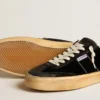 Soul Star en terciopelo negro con lengüeta de talón de cuero blanco