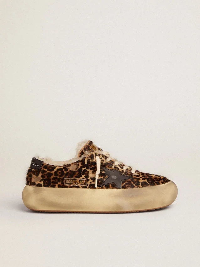 Zapatos Space-Star para mujer en piel de potro con estampado animal y forro de piel de oveja