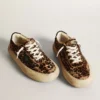 Space-Star para mujer en piel de potro con estampado de leopardo y estrella negra