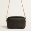 Star Bag Mini de cuero negro con estrella tono sobre tono