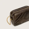 Star Bag Mini en cuero marrón oscuro desgastado con estrella tono sobre tono