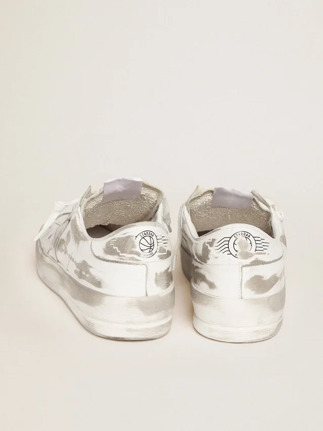 Zapatillas Stardan de cuero blanco con acabado desgastado