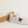 Stardan en piel napa con estrella de piel plateada metalizada y lengüeta del talón de gamuza rosa