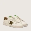 Stardan para hombre en cuero blanco con estrella y lengüeta en el talón de cuero con estampado de serpiente en verde militar