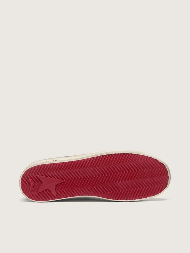 Stardan para hombre en cuero negro con estrella roja e inserciones de malla negra y cuero rojo