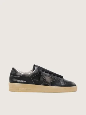 Stardan para hombre en cuero negro con estrella y lengüeta en el talón de cuero negro
