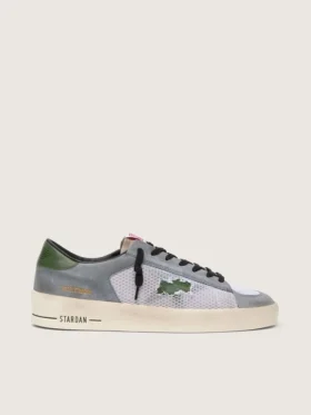 Stardan para hombre en gamuza azul polvo con estrella de cuero verde y lengüeta en el talón
