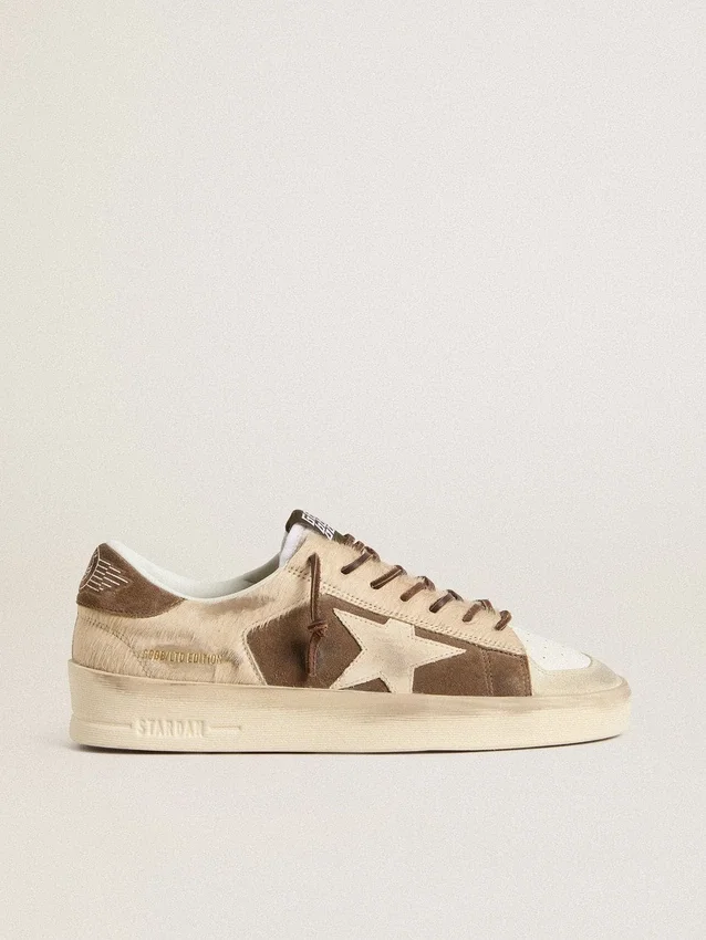 Stardan para mujer en gamuza verde militar y piel de potro beige con estrella de gamuza beige