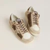 Stardan para mujer en gamuza verde militar y piel de potro beige con estrella de gamuza beige