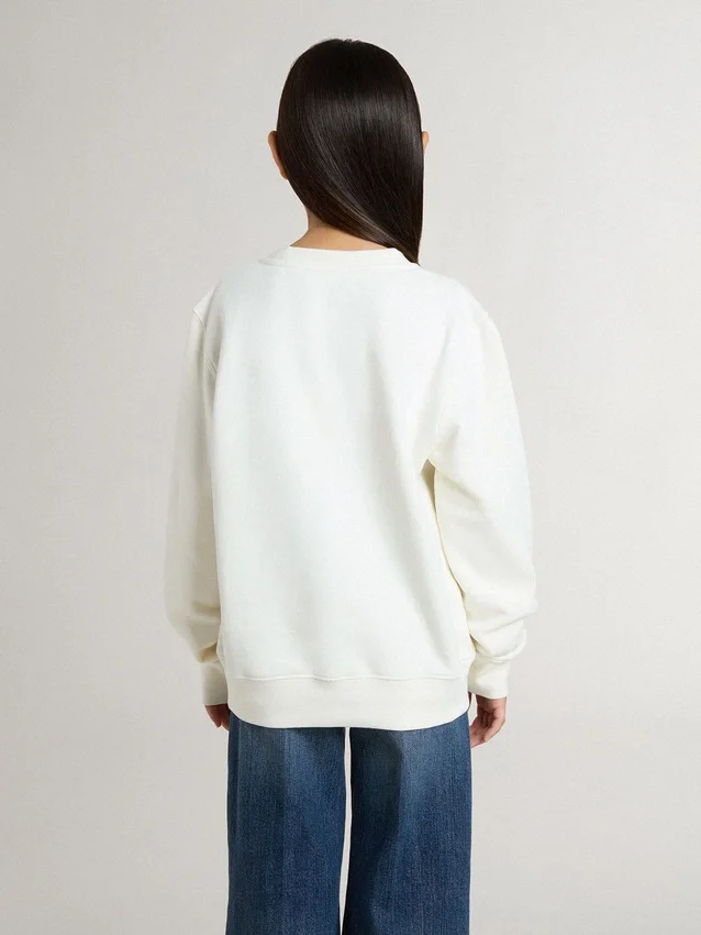 Sudadera blanca para niñas con letras doradas multicolores en el frente