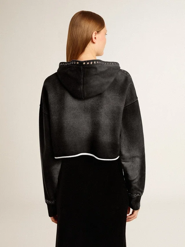 Sudadera corta gris con efecto desgastado