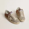 Super-Star en gamuza beige y cristales multicolores con estrella y lengüeta del talón de cuero color crema