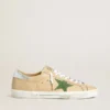 Super-Star LTD en cuero beige con estrella de gamuza verde y lengüeta en el talón de cuero con lámina plateada