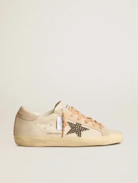 Super-Star LTD en cuero con estrella de gamuza beige y tachuelas de Swarovski