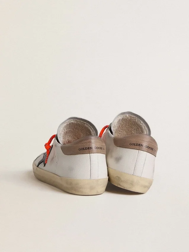 Super-Star LTD para hombre en cuero con estrella de cuero negro y lengüeta del talón de cuero beige