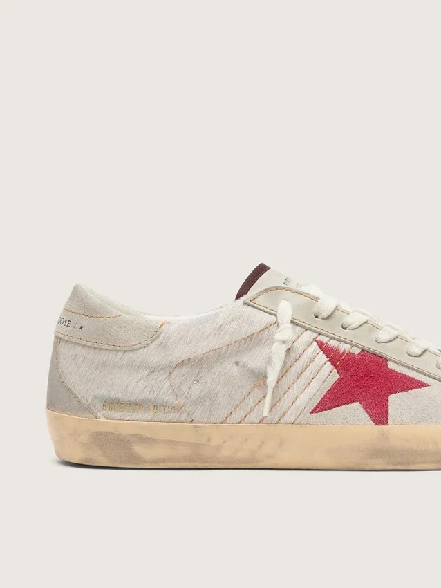 Super-Star LTD para hombre en piel de potro blanca con estrella de gamuza roja