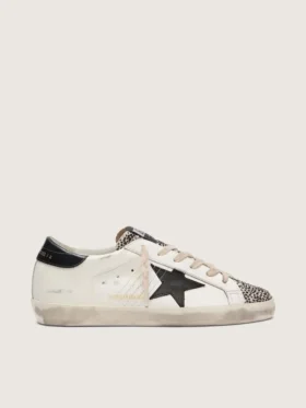 Super-Star LTD para mujer en cuero blanco con estrella negra y detalles de piel de potro