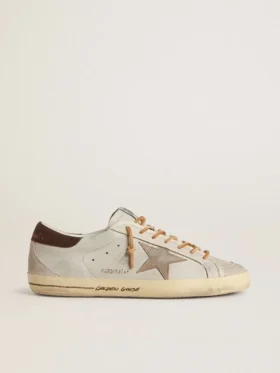 Super-Star para hombre con estrella de cuero con estampado de cocodrilo color tabaco y lengüeta del talón de cuero negro