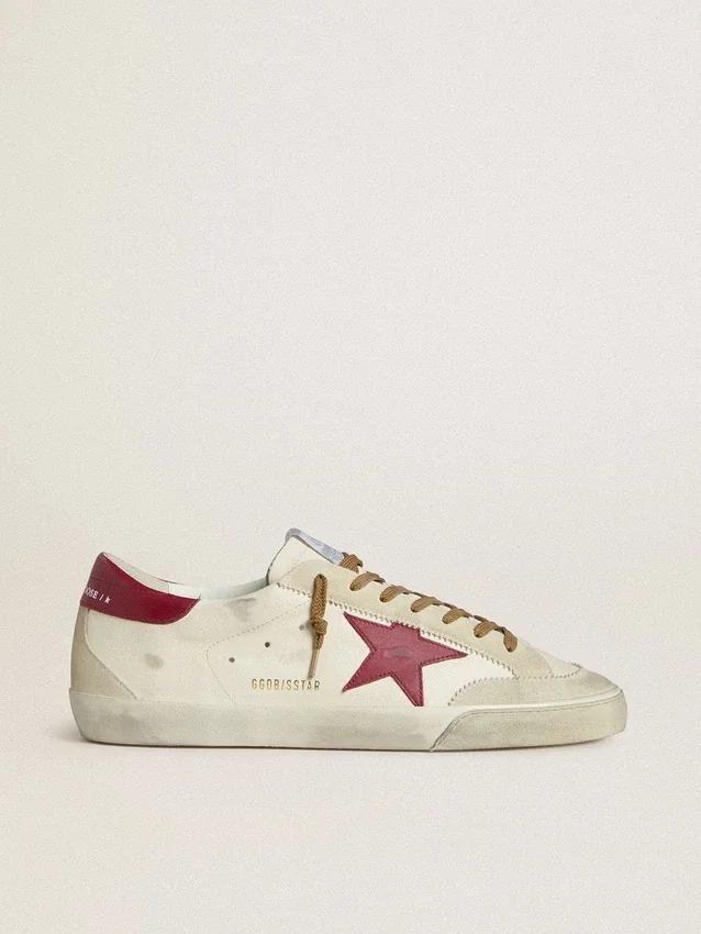 Super-Star para hombre con estrella de cuero rojo e inserciones de gamuza beige