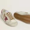 Super-Star para hombre con estrella de cuero rojo e inserciones de gamuza beige