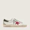 Super-Star para hombre con estrella de gamuza roja y lengüeta del talón de cuero verde