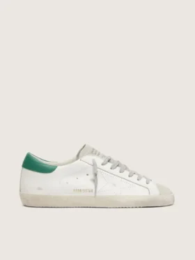 Super-Star para hombre con estrella perforada y lengüeta verde en el talón