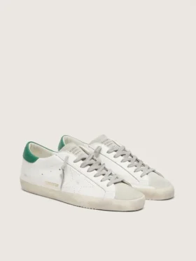 Super-Star para hombre con estrella perforada y lengüeta verde en el talón