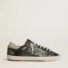 Super-Star para hombre en cuero negro con estrella de gamuza gris y lengüeta en el talón