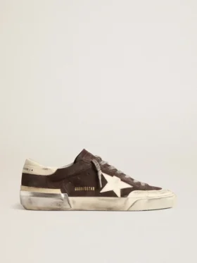 Super-Star para hombre en gamuza gris con estrella y lengüeta del talón de napa color crudo