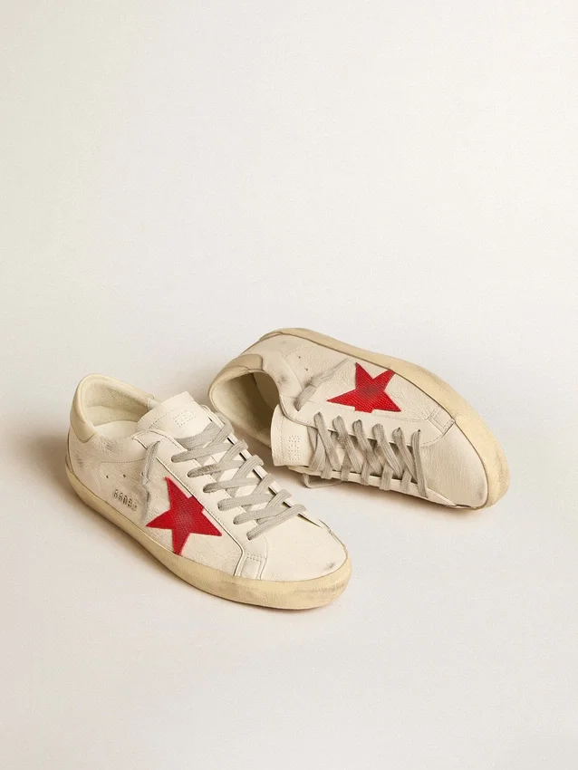 Super-Star para hombre en napa con estrella roja y lengüeta de talón de cuero color crema