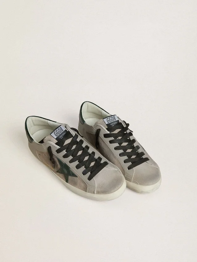 Super-Star para hombre en napa y gamuza con estrella de cuero verde con estampado de cocodrilo
