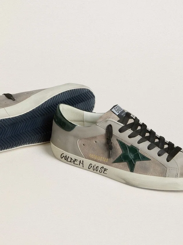 Super-Star para hombre en napa y gamuza con estrella de cuero verde con estampado de cocodrilo
