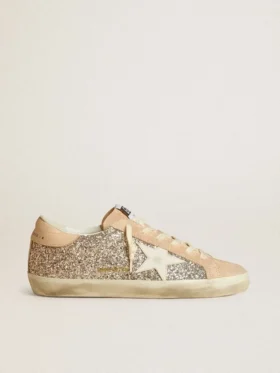 Super-Star para mujer en brillo plateado con estrella de cuero y lengüeta en el talón