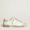 Super-Star para mujer en cuero blanco con estrella perforada y lengüeta del talón de nubuck beige
