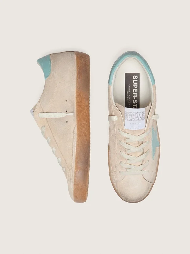 Super-Star para mujer en gamuza beige con estrella verde aguamarina