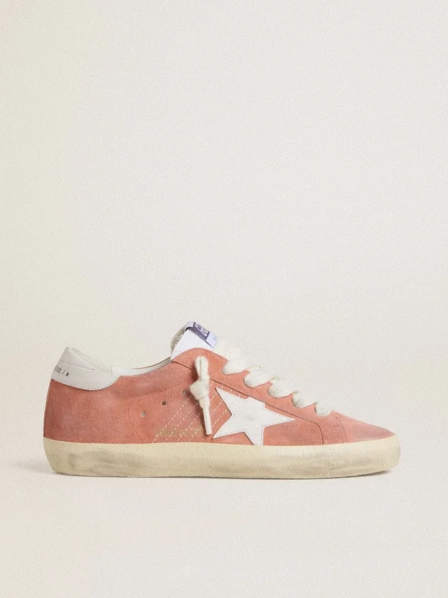 Super-Star para mujer en gamuza color coral con estrella y lengüeta del talón de cuero blanco