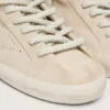Super-Star para mujer en gamuza color crema con estrella perforada e inserto de cuentas