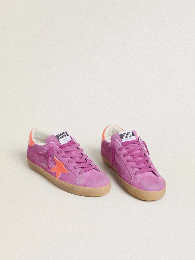 Super-Star para mujer en gamuza fucsia con estrella y lengüeta del talón de cuero laminado naranja fluorescente