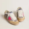 Super-Star para mujer en gamuza gris paloma con estrella de cuero fucsia y lengüeta del talón de gamuza ocre