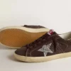 Super-Star para mujer en gamuza marrón con estrella plateada brillante