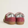 Super-Star para mujer en gamuza roja con estrella de cuero blanco y lengüeta de talón de cuero plateado