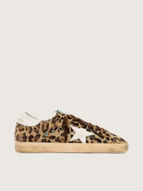 Super-Star para mujer en piel de potro con estampado de leopardo, estrella de cuero y lengüeta en el talón