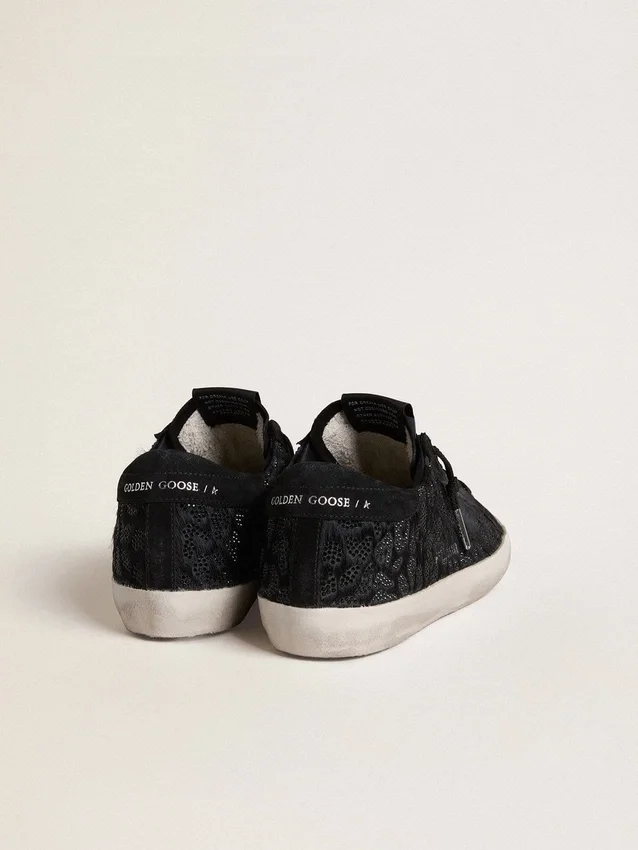 Super-Star para mujer en piel de potro negra con cristales Swarovski negros y estrella de gamuza negra
