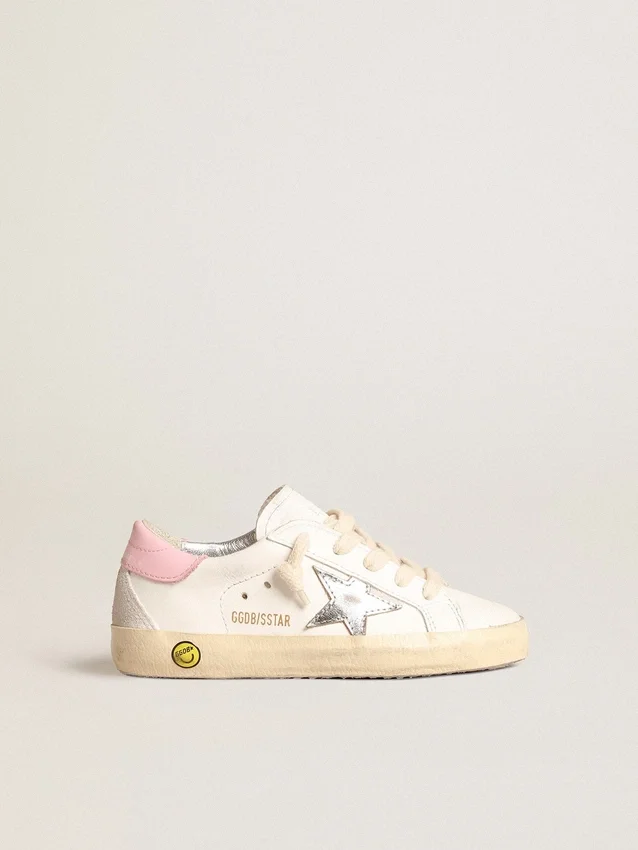 Super-Star Young con estrella de cuero plateado y lengüeta del talón rosa