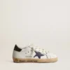 Super-Star Young en napa con una estrella estampada y lengüeta negra en el talón
