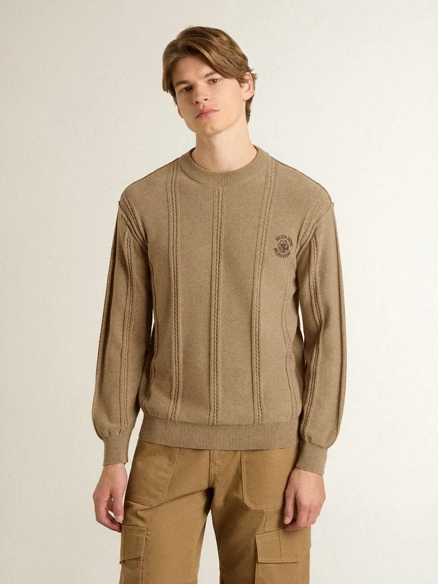 Suéter beige para hombre con logotipo bordado