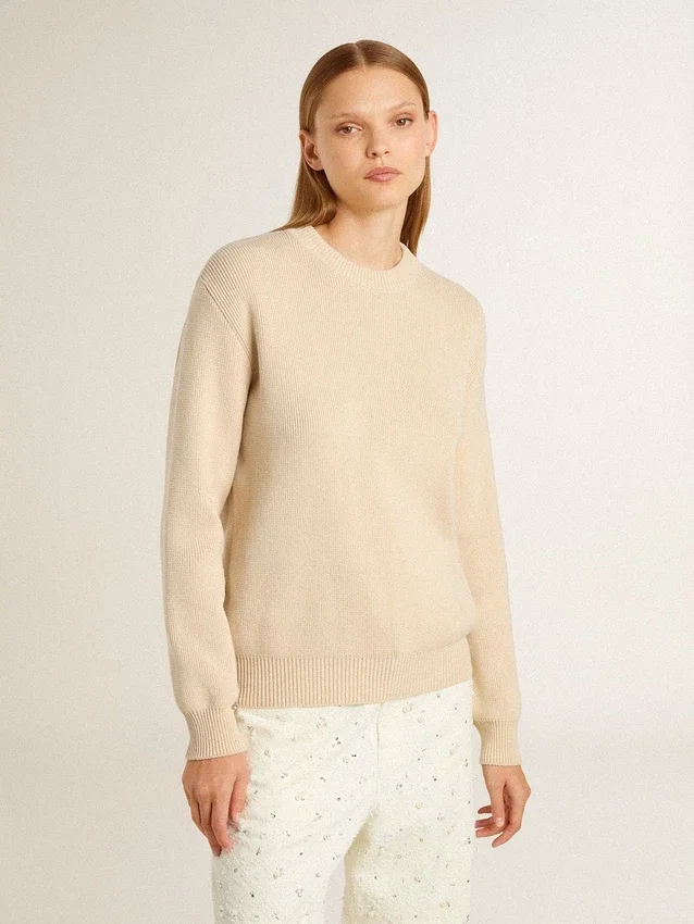 Suéter beige para mujer con letras «Golden» en la espalda